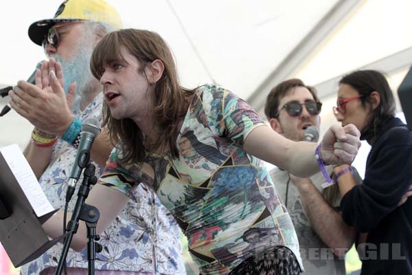 ARIEL PINK'S HAUNTED GRAFFITI AND R. STEVIE MOORE - 2012-05-26 - PARIS - Parc de la Villette - 